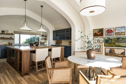 Stellar Bay View Spanish Villa Pool & Spa #OldTown