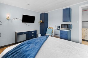 Comfort Double Room | Laptop workspace, free WiFi - Workforce Suites (Peru)