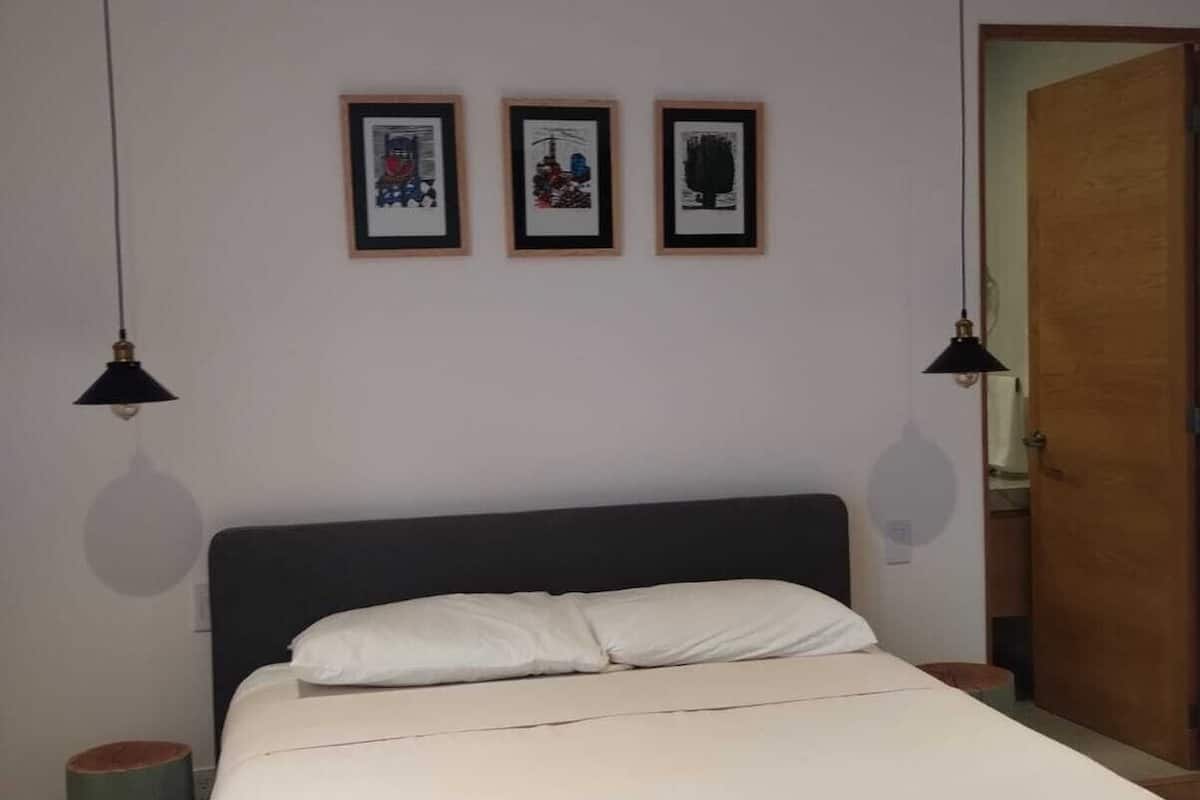Comfort Double Room | 1 bedroom, blackout drapes, iron/ironing board, free WiFi