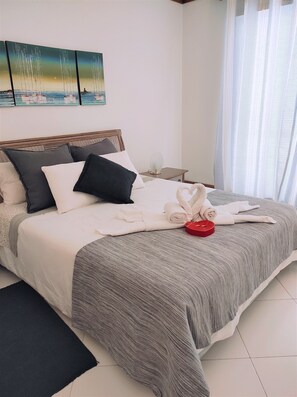 1 chambre, fer et planche à repasser, lit parapluie, Wi-Fi gratuit