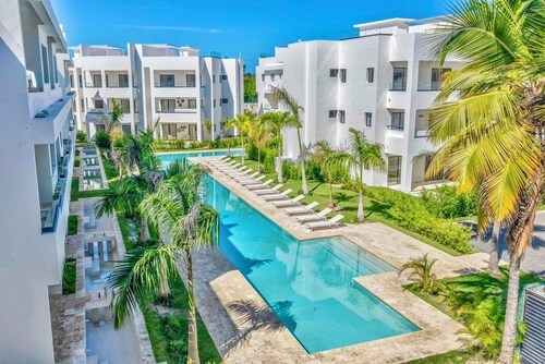 Luxury swim-up condo on private beach, White Sands, Punta Cana.