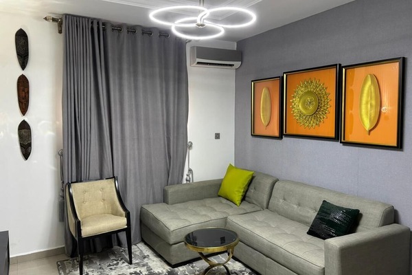 Royal Suite, Non Smoking, Private Bathroom | Desk, laptop workspace, free WiFi, bed sheets