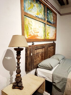 2 bedrooms, iron/ironing board, WiFi, bed sheets - Santacaterina, Your oasis of peace overlooking the historic walls of Sansepolcro (Sansepolcro)