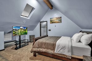 6 bedrooms, iron/ironing board, free WiFi, bed sheets