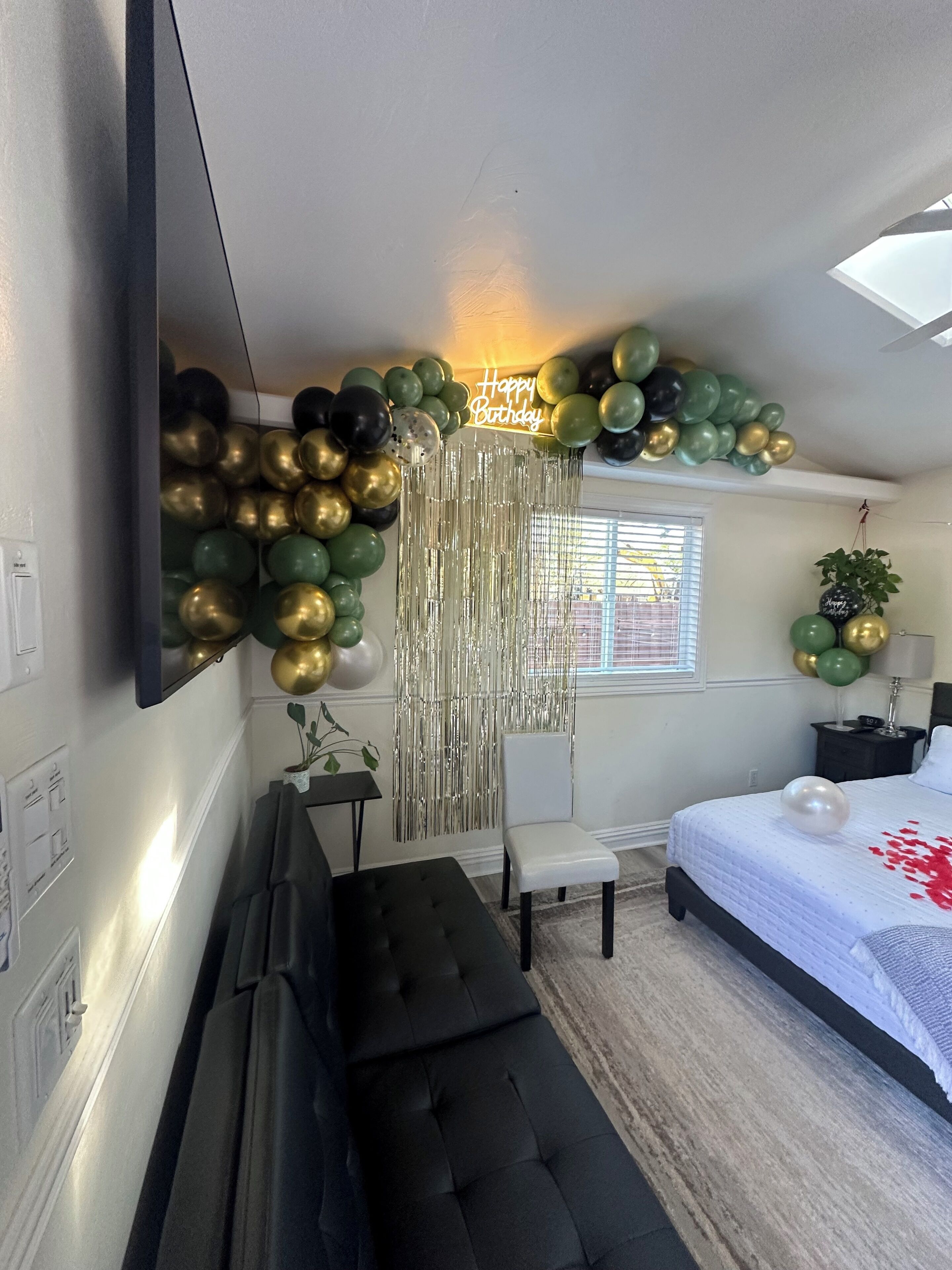 1 habitación, tabla de planchar con plancha, wifi gratis y ropa de cama 