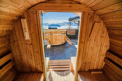Holiday Home Mountainview Horizon - Sauna & HotTub