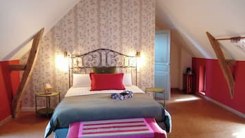 Habitación doble superior | Escritorio, wifi gratis y ropa de cama