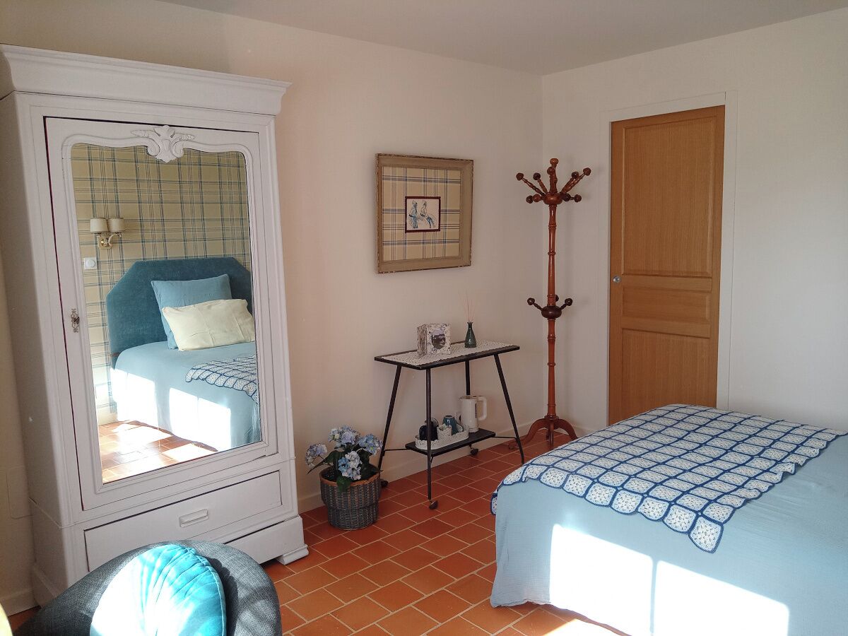Chambre Simple Confort | Bureau, Wi-Fi gratuit, draps fournis