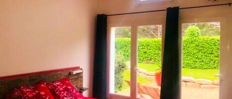 1 habitación y ropa de cama