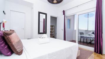 9 bedrooms, iron/ironing board, WiFi, bed sheets