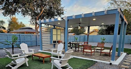 encantador challet con spectacular pergola y patio
