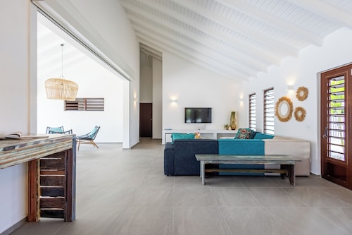 *NEU* Luxuriöse 8-Personen-Villa Brasa nur wenige Gehminuten vom Jan Thiel Beach