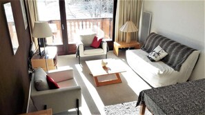 Living area - 50m from resort center, 1st floor, tv, 52m², Alpe d'Huez (L'Alpe d'Huez)