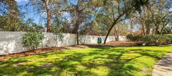 Family & pet-friendly, 2bed/2.5bath updated condo, 5 min to beach & Village