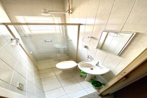 Hair dryer, towels, soap, toilet paper - Two suites just 100 meters from the central square and 20 km from Pedra do Baú. (São Bento do Sapucaí)