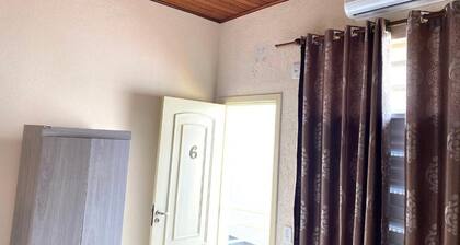 Two suites just 100 meters from the central square and 20 km from Pedra do Baú.