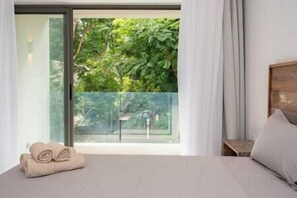 3 bedrooms, iron/ironing board, travel cot, Internet - Luxurious 3 Bedroom Apartment in La Pointe (Grand Baie)