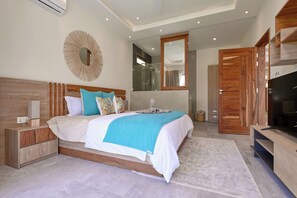 3 bedrooms, iron/ironing board, travel cot, WiFi