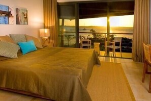 3 chambres, fer et planche à repasser, lit parapluie, accès Internet