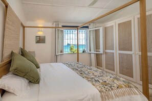 3 bedrooms, iron/ironing board, travel cot, WiFi - Duplex La HOULE- waterfront, colonial style (Cap Malheureux)