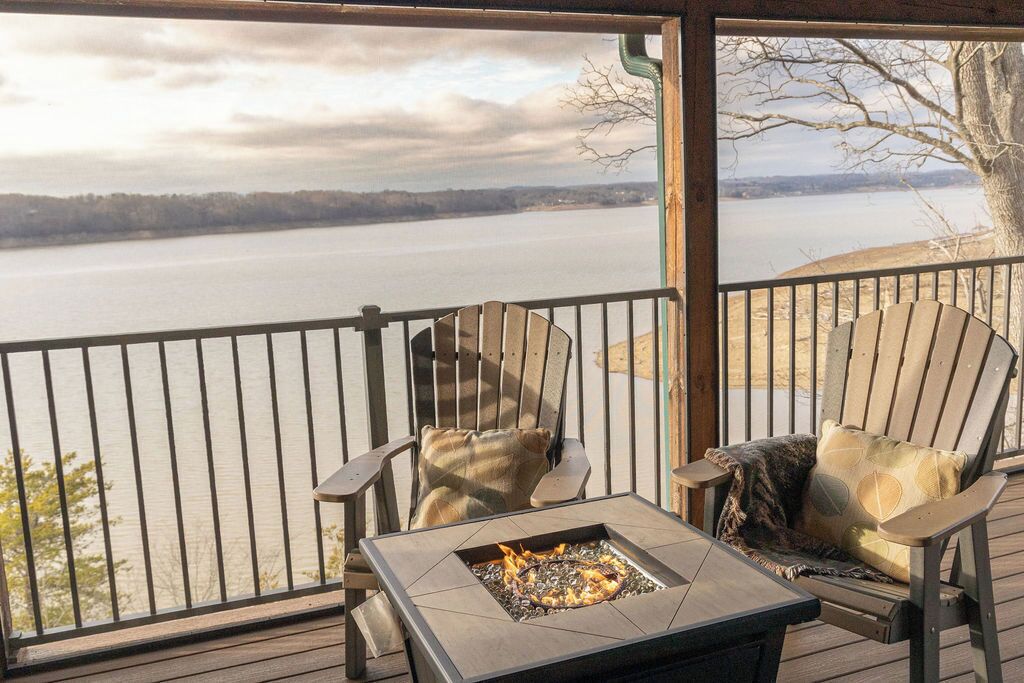 Family Cabin, Lake View | Terrace/patio