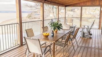 Family Cabin, Lake View | Terrace/patio