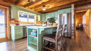 Family Cabin, Lake View | Private kitchen | Full-sized fridge, microwave, oven, stovetop