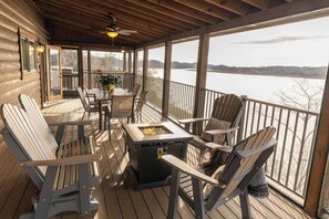Familie huisje, uitzicht op meer | Uitzicht vanaf balkon