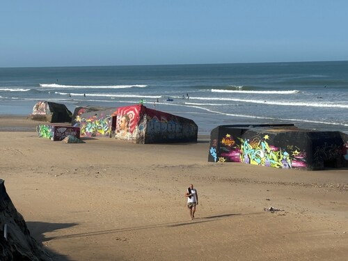 Villa between land and ocean