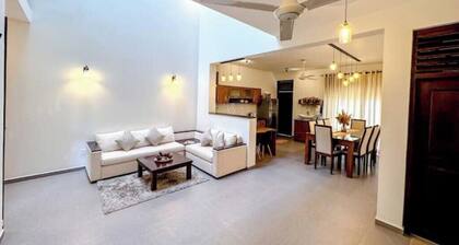 U & D Stay Thalawathugoda