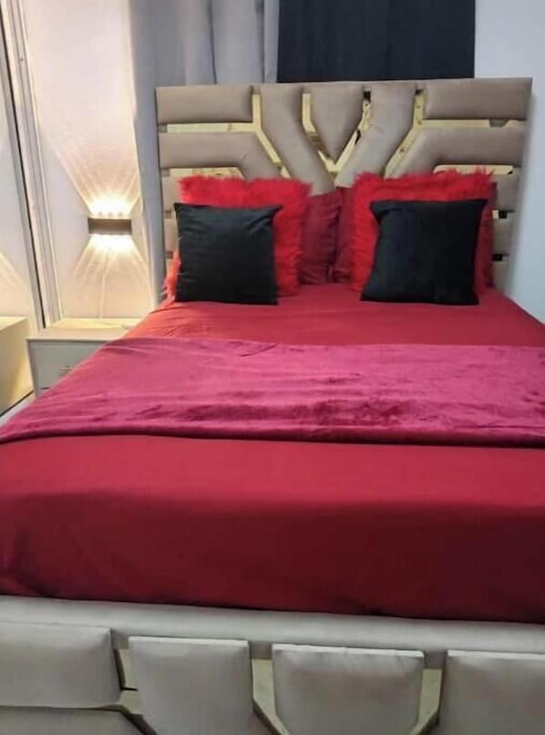 1 Schlafzimmer, Bügeleisen/Bügelbrett, Reisekinderbett, kostenloses WLAN