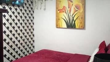 1 bedroom, iron/ironing board, travel crib, WiFi