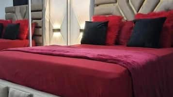 2 habitaciones, tabla de planchar con plancha, wifi y ropa de cama