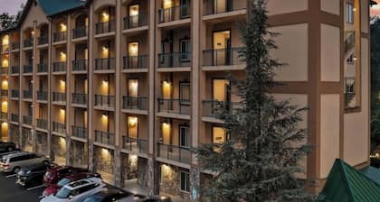JUST UPDATED~ 2-bedroom condo in Downtown Gatlinburg, walking distance to all