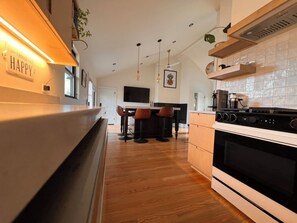 Ofen, Herdplatte, Geschirrspüler