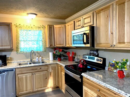 Bohemian Home•King Bed•Long Stay•RV Trailer Parking•Ren Fest