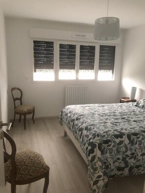 2 室のベッドルーム、インターネット