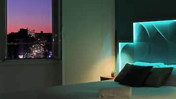 ملاءات إيطالية من طراز فريتي وأغطية فراش متميزة وألحفة محشوة بالريش