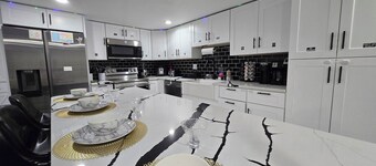 아드모어 이  그제큐티브 스위트