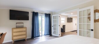 Port Beach Retreat - Modern & Cozy Stay!