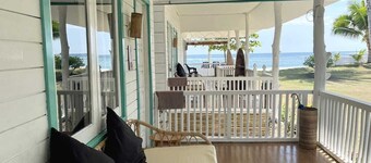 Family Chalet 80m square oceanfront bungalow