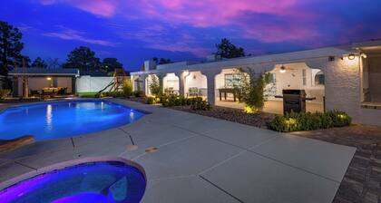 Serene Modern Home 5x4 pool+spa, gym, waterfall, playground