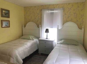 5 bedrooms, iron/ironing board, free WiFi