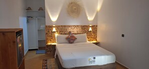 1 bedroom, Tempur-Pedic beds, free minibar, individually decorated