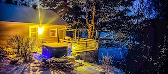 Zenitude 2 waterfront cottage