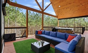 Cabaña, varias camas, bañera de hidromasaje, vistas al jardín (Harvest Moon Lodge) | Vistas desde la habitación