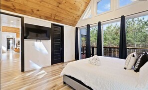 Cabaña, varias camas, bañera de hidromasaje, vistas al jardín (Harvest Moon Lodge) | 2 dormitorios, decoración individual, mobiliario individual