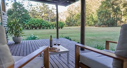 Kick back in a calm, stylish space in the foothills of the Watagan Mountains
