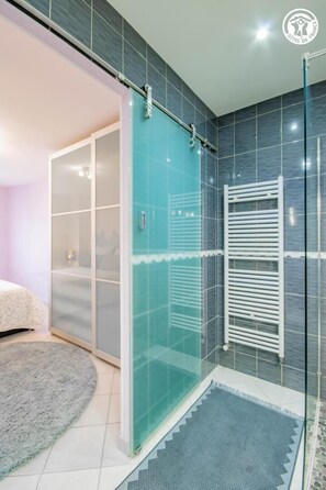 4 habitaciones y internet 