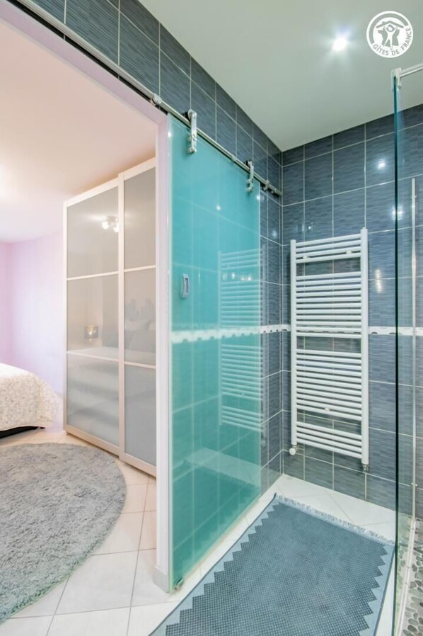 4 bedrooms, Internet